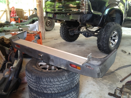 ขายกันชนท้าย โรบาร์