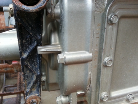 เครื่องคูโบต้า RT110 ติดนิ่ม เดิมๆ ไม่เคยแกะใช้งานได้เลยครับ