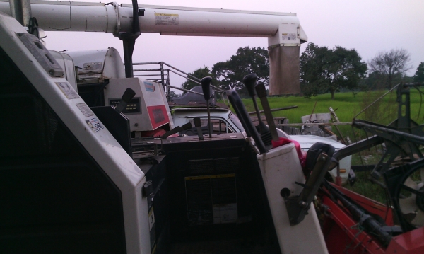 รถเกี่ยวKUBOTA  68แรง  รถอุ้ม