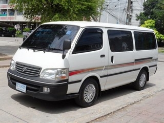 TOYOTA HIACE 3.0 GL ปี 2001 จัดไฟแนนซ์ได้ ดาวน์ 8,000 T.086-527-9533