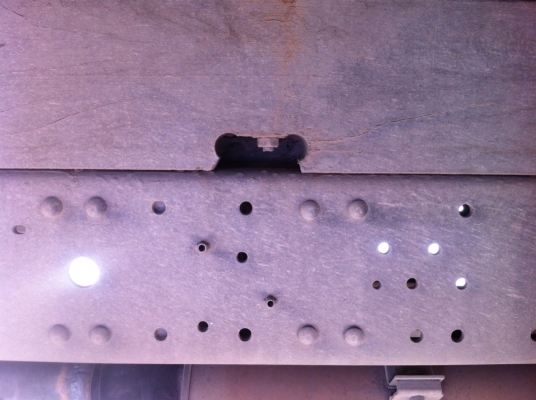 ขาย120ฝาขาว แรงเกียรสั้นปี41 รถสวยพร้อมใช้งานเอกสารพร้อมโอนยาว5เมตร