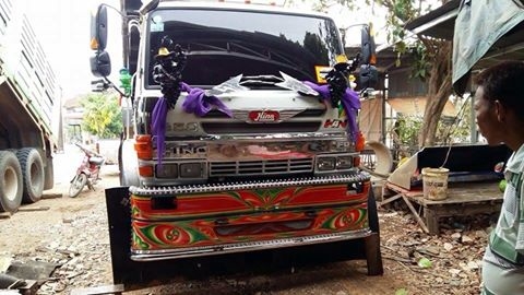 คลีนิคช่างเบียร์ รับทำกันชนรถบรรทุกแต่งซิ่ง  ทำสีรถบรรทุกคับ