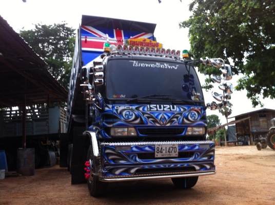 คลีนิคช่างเบียร์ รับทำกันชนรถบรรทุกแต่งซิ่ง  ทำสีรถบรรทุกคับ