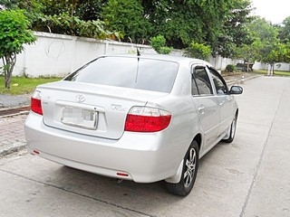TOYOTA VIOS 1.5 S AUTO ปี 2003 จัดไฟแนนซ์ได้ค่ะ ไม่ต้องมีคนค้ำ  T.086-527-9533