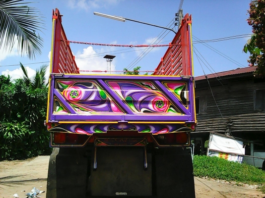 ทำสีรถอีแต๋นคับ