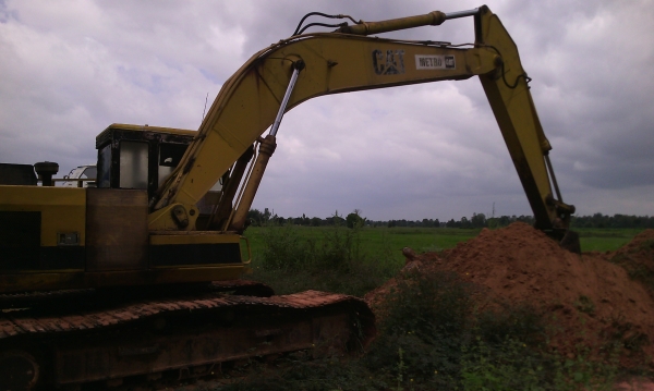 ขายรถแบคโฮCAT E200B