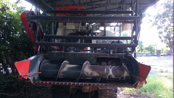 ขายรถเกี่ยวข้าวด่วน