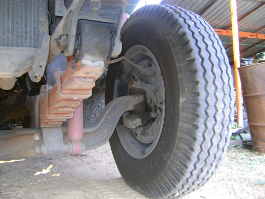 F่18    แท้  เครื่อง  185 แรง  รถวิ่งล่อง กรุงเทพฯ ราคา  635,000  บาท