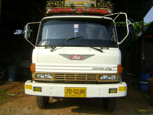 F่18    แท้  เครื่อง  185 แรง  รถวิ่งล่อง กรุงเทพฯ ราคา  635,000  บาท