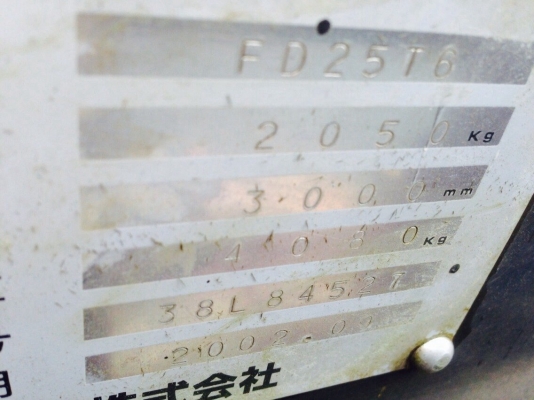 ขายรถฟอร์คลิฟต์ TCM FD25T6 เครื่อง 4 สูป ดีเซล สนใจโทร 081-970-1072