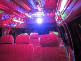 อะไหล่แต่งรถตู้