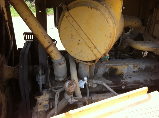 ขายรถแทรกเตอร์ CAT D6H เกียร์ตัด ตีนไก่ สภาพดี พร้อมใช้ ราคา 1250000 สนใจรีบโจงด่วน