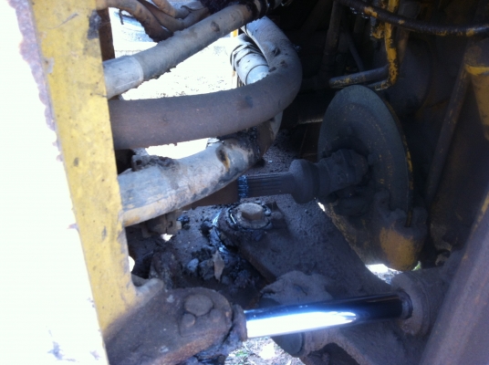 ขายรถตักล้อยาง TCM รุ่น STD-30  เกียร์ท๊อค 2 เพลา พร้อมใช้