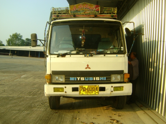 หลง  195 แรง  เพลาเดียว  รถล่อง  ราคา  735,000 บาท