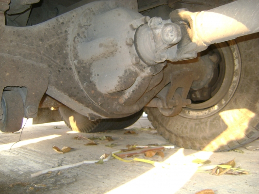 หลง  195 แรง  เพลาเดียว  รถล่อง  ราคา  735,000 บาท