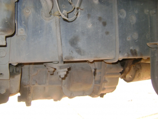 หลง  195 แรง  เพลาเดียว  รถล่อง  ราคา  735,000 บาท