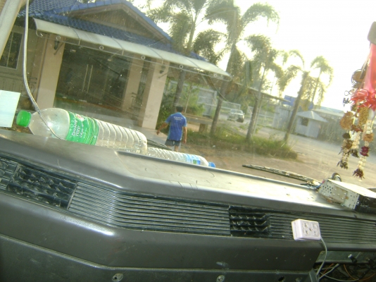 หลง  195 แรง  เพลาเดียว  รถล่อง  ราคา  735,000 บาท