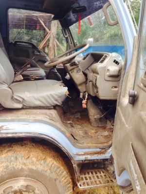 ขายรถ6ล้อดั้มพ์ ISUZU NPR66LX5 เครื่อง 120 แรงม้า สนใจโทร 081-970-1072