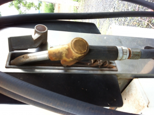 ขายหัวจ่ายน้ำมัน พร้อมตู้ ดีเซล เบนซิล พร้อมถัง 9000 ลิตร พร้อมใช้ สนใจรีบจองด่วน ขายหัวจ่ายน้ำมัน พร้อมตู้ ดีเซล เบนซิล พร้อมถัง 9000 ลิตร พร้อมใช้ สนใจรีบจองด่วน