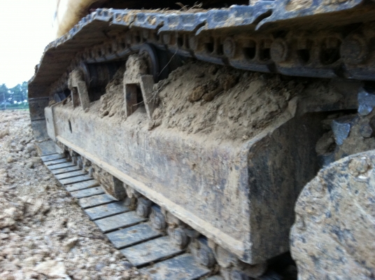 ขายรถแบคโค KOMATSU PC200-7 ไฟฟ้าเต็ม เอกสารอิมวอย จัดแน้นได้ ราคา1680000  ต่อรอง