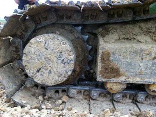 ขายรถแบคโค KOMATSU PC200-7 ไฟฟ้าเต็ม เอกสารอิมวอย จัดแน้นได้ ราคา1680000  ต่อรอง