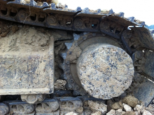 ขายรถแบคโค KOMATSU PC200-7 ไฟฟ้าเต็ม เอกสารอิมวอย จัดแน้นได้ ราคา1680000  ต่อรอง