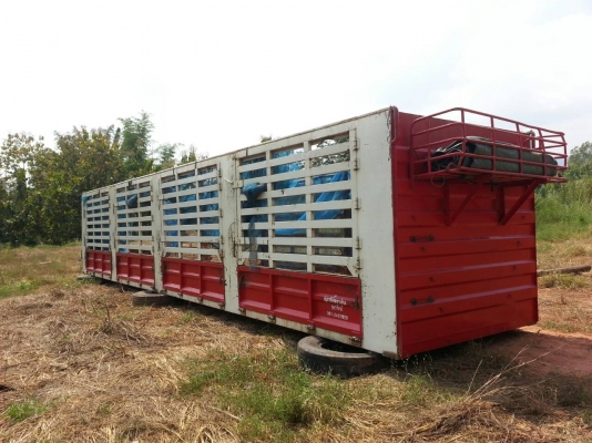 หางเทเลอร์ คอกสูง สภาพสวย รั้วด้านข้าง 2 ข้างสวย พื้นสวยไม่ผุ