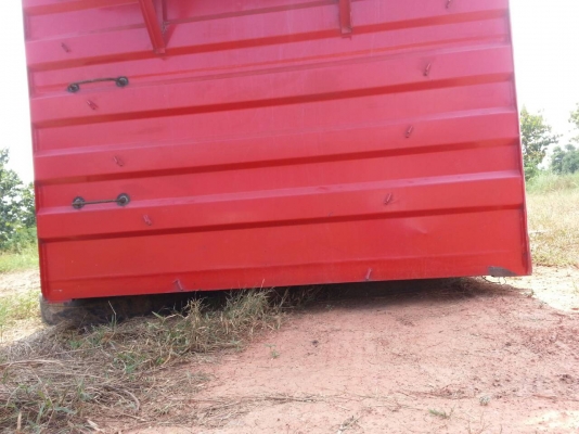 หางเทเลอร์ คอกสูง สภาพสวย รั้วด้านข้าง 2 ข้างสวย พื้นสวยไม่ผุ