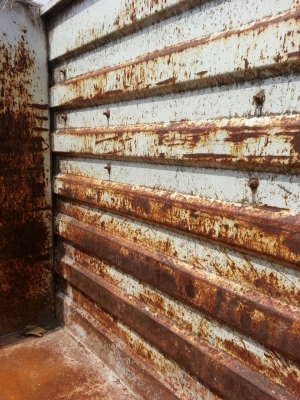 หางเทเลอร์ คอกสูง สภาพสวย รั้วด้านข้าง 2 ข้างสวย พื้นสวยไม่ผุ