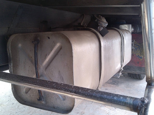 หกล้อ อีซูซุ 100แรง หลังคาโดยสาร-รับส่งนักเรียน รถสวยใช้งานตลอด ทะเบียนพร้อมโอน