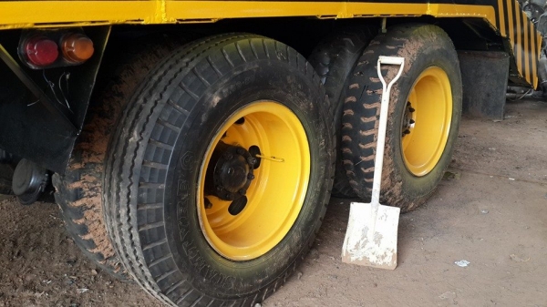 ขาย10ล้อ2เพลา HINO EK100 260 แรง หางท้ายลาด เหล็กไอดรีม เครื่องดี แชชซีสวย เอกสารปี58 ขึ้น320ได้ เครื่องดี