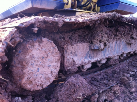 ขายรถแบคโฮ KOMATSU PC-200-5 เอกสารเล่มทะเบียน ไฟฟ้าเต็ม เอวแน้น จัดแน้นได้ ตัวเดิมจีบ ราคา 850000 ต่อรอง