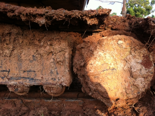 ขายรถแบคโฮ KOMATSU PC-200-5 เอกสารเล่มทะเบียน ไฟฟ้าเต็ม เอวแน้น จัดแน้นได้ ตัวเดิมจีบ ราคา 850000 ต่อรอง