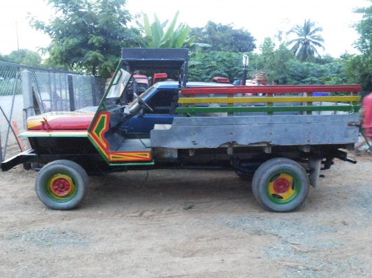 ขายรถเข้าไร่เข้าสวนคับสุดหล่อเครื่องนิสัน5เกีย ขายรถเข้าไร่เข้าสวนคับสุดหล่อเครื่องนิสัน5เกีย