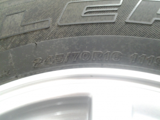 ล้อแม็กขอบ16"พร้อมยางป้ายแดง