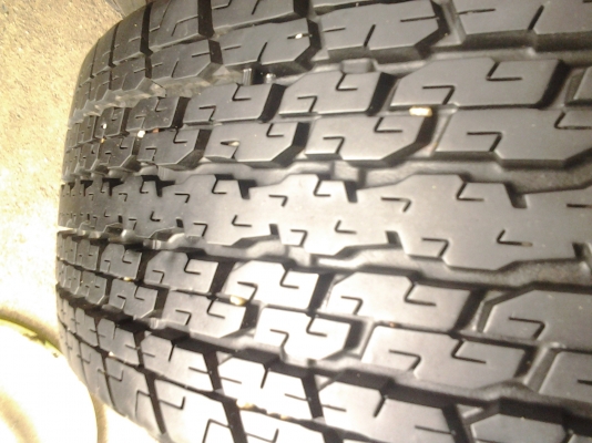 ล้อแม็กขอบ16"พร้อมยางป้ายแดง