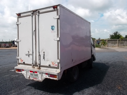 ขายรถ 4 ล้อ 2006 MITSUBISHI GUTS CANTER FUSO มีตู้บรรทุก รถไม่ติดเวลา