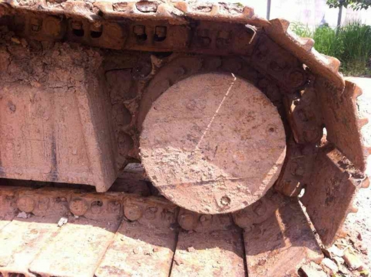 ***ขายแล้วครับขอบคุณ Truck2hand ขายแบคโฮ KOBELCO MARK3 SK200 เก๋งเทาแท้ เครื่องเดิมปั้มเดิม ไฟฟ้าครบ เครื่อง 6D31 6สูบ แน่นดี แรง ปั้มK3V ปั้มดีแรงดี ทำงานดี เร็ว บูมอาร์มสวยไม่ปะไม่ดาม ไม่มีร้าว บุ้งกี๋ดีไม่ผุ เอวแน่น ไม่มีแตก ช่วงล่าง80\% โซ่ดี แทร็กดีคร