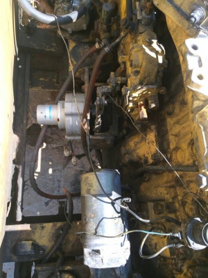 ***ขายแล้วครับขอบคุณ Truck2hand ขายแบคโฮ KOBELCO MARK3 SK200 เก๋งเทาแท้ เครื่องเดิมปั้มเดิม ไฟฟ้าครบ เครื่อง 6D31 6สูบ แน่นดี แรง ปั้มK3V ปั้มดีแรงดี ทำงานดี เร็ว บูมอาร์มสวยไม่ปะไม่ดาม ไม่มีร้าว บุ้งกี๋ดีไม่ผุ เอวแน่น ไม่มีแตก ช่วงล่าง80\% โซ่ดี แทร็กดีคร