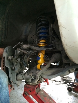 ช่วงล่างรถ Pajerosport  by Shock Profender