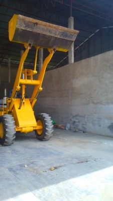 รถตัก KOMATSU 510 กรองเดี่ยว ต่อแขนยาวพิเศษ รถสวยพร้อมใช้งานได้ทันที มีหลังคาให้.