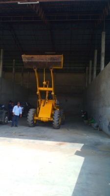 รถตัก KOMATSU 510 กรองเดี่ยว ต่อแขนยาวพิเศษ รถสวยพร้อมใช้งานได้ทันที มีหลังคาให้.