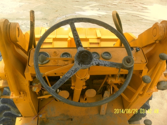 ขายรถตักTCMSTD25เก่านอกพร้อมใช้งานราคาถูก350000บาท