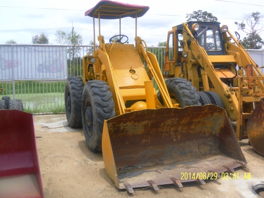 ขายรถตักTCMSTD25เก่านอกพร้อมใช้งานราคาถูก350000บาท