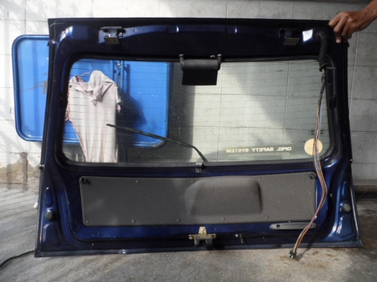 ขาย ฝากระโปรง หลัง โอเปิล คอร์ซ่า opel corsa vita 5 doors.