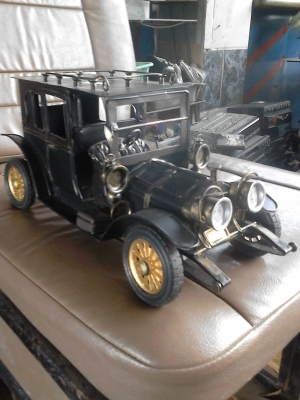 ขาย MODEL รถโบราณ มี 1 คัน TEL.081-427-3941 ขาย MODEL รถโบราณ มี 1 คัน TEL.081-427-3941