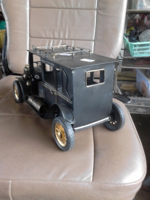 ขาย MODEL รถโบราณ มี 1 คัน TEL.081-427-3941 ขาย MODEL รถโบราณ มี 1 คัน TEL.081-427-3941