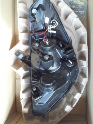 ขาย ไฟหน้าใหญ่ (ไฟโปรเจคเตอร์) hyundai H1 ขาย ไฟหน้าใหญ่ (ไฟโปรเจคเตอร์) hyundai H1