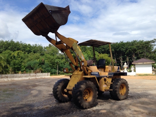 รถตักล้อยาง WA70