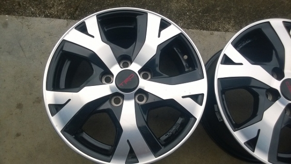 VIGO TRD ขอบ 16 5 รู ใหม่ป้ายแดงคับ